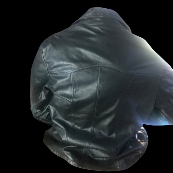 Italian Genuine Leather Jacket – Timeless Style & Craftsmanship - Picture 11 of 14